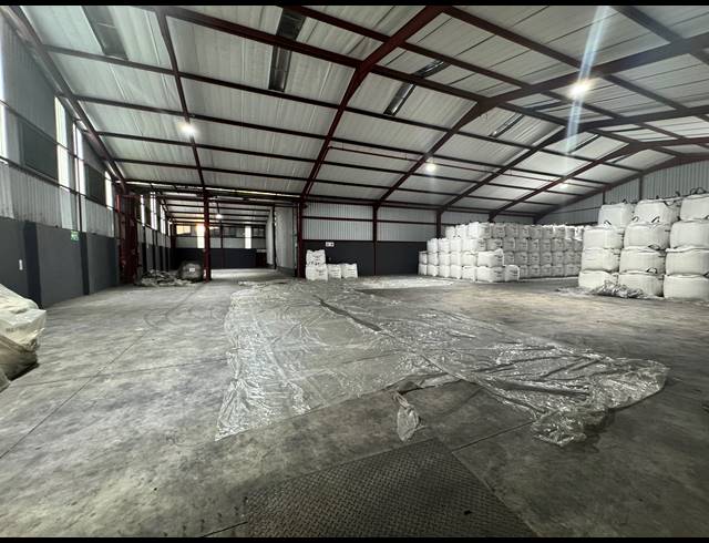 2,832M² WAREHOUSE FOR SALE IN PHOENIX INDUSTRIAL